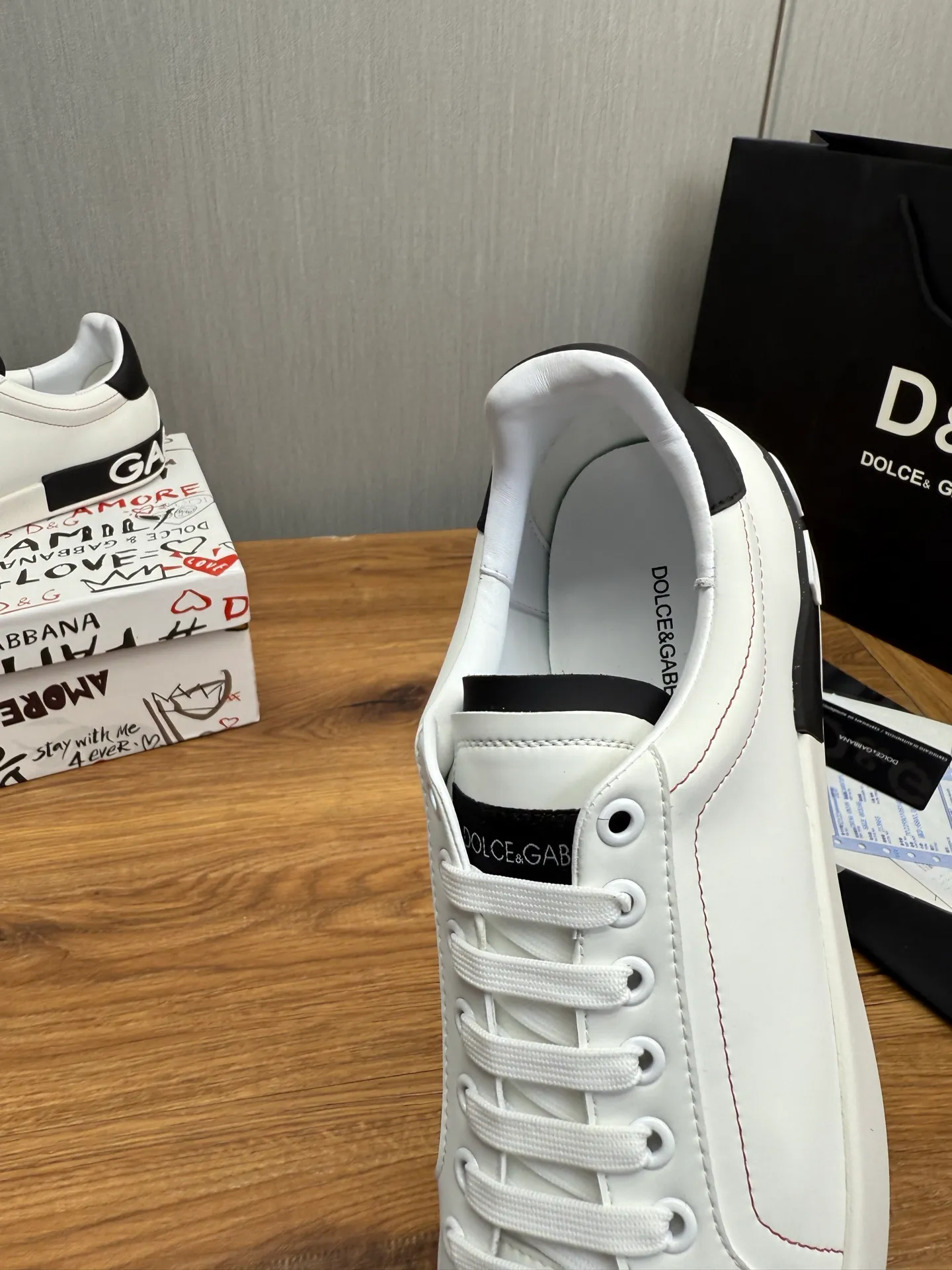Men's men's shoes 💰420💰 Dolce & gabbana (DG) official website synchronized new models 💥1 fashionable hot models: 1 Exclusive mold opening ✅Imported cowhide for the upper, unique brand style logo upper 💥Sheepskin feet 🐑Original private mold outsole ✔️36-44 (38.45 custom-made, non-refundable)